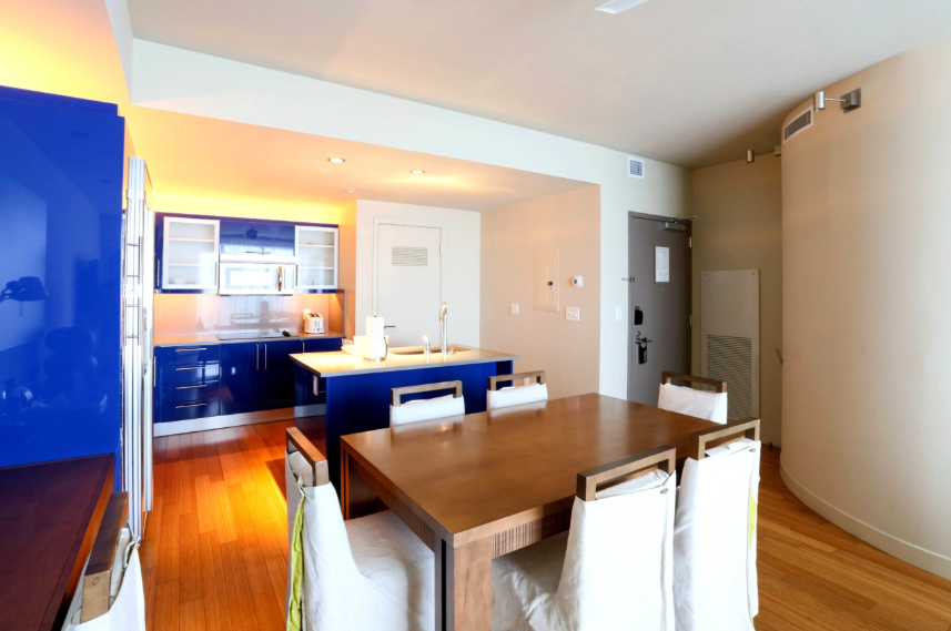 miami-beach-vacation-rentals_Fort-Lauderdale_Dining-Area-scaled